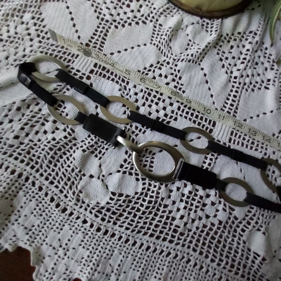 Metal Ring & Elastic Belt - Picture 2 of 2